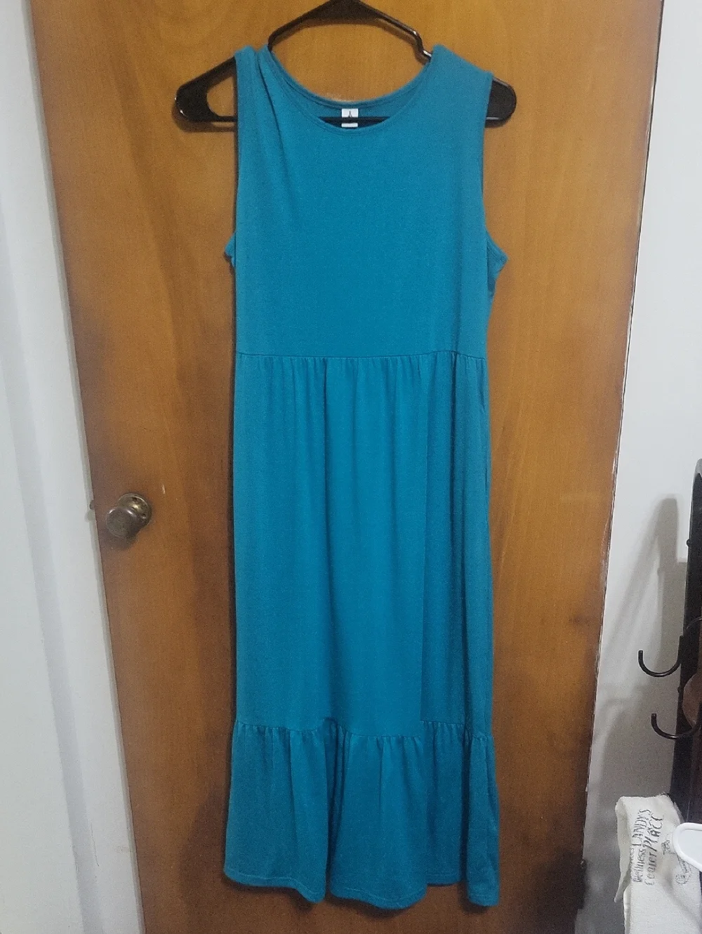 Sleeveless Teal Maxi Dress - Picture 1 of 3
